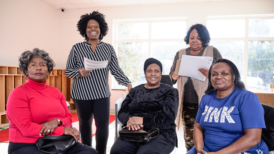 Dr. Tyreasa Washington meets with a kinship caregiver group.