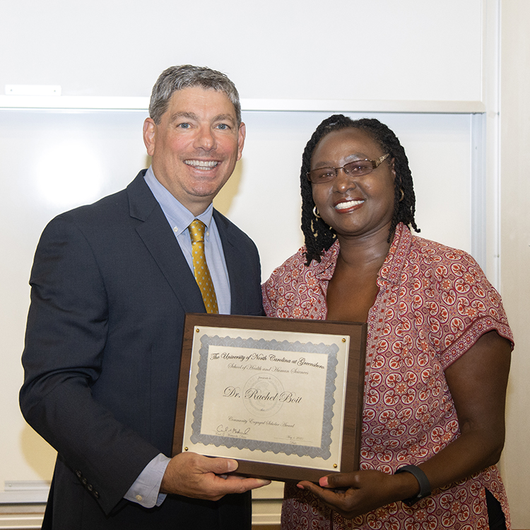 Dr. Rachel Boit receives award.