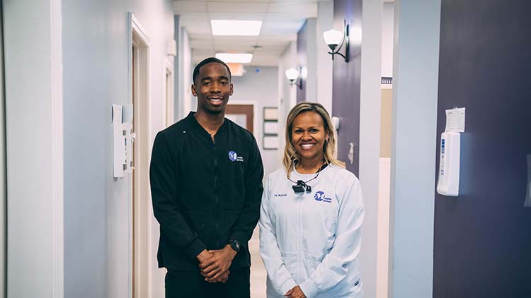 Alumni connection shapes student’s career path